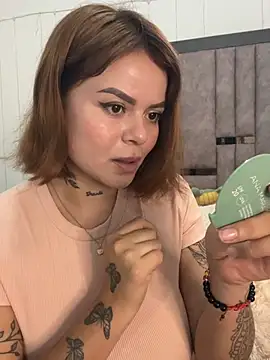 Sexy__Giirl Adlı Modelin Canlı XXX Sohbeti