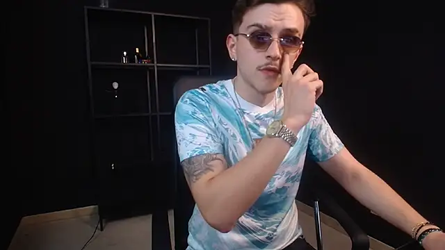 FelixStarkk Live XXX-Chat