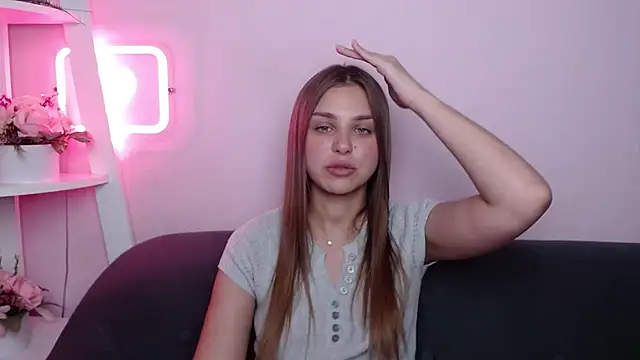 แชท XXX สดของ MilanaAngelAs