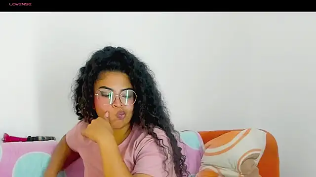 moana_taylor 现场XXX聊天