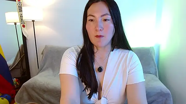 Elle_Lee_ লাইভ XXX চ্যাট