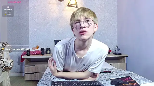 Chatroom XXX en direct de axell_stone_