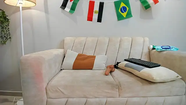 Chat +18 de stefie_miss ao vivo