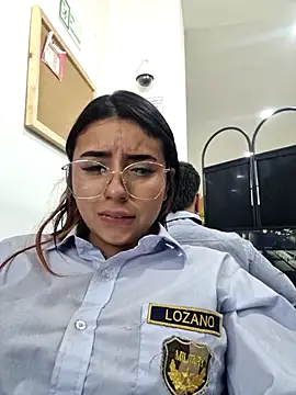 Angela__05 লাইভ XXX চ্যাট