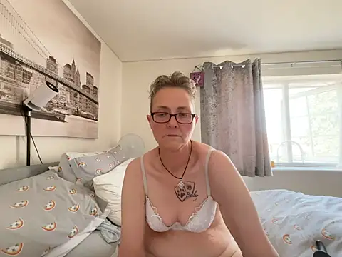 Chat XXX Live Curvy-Jinx