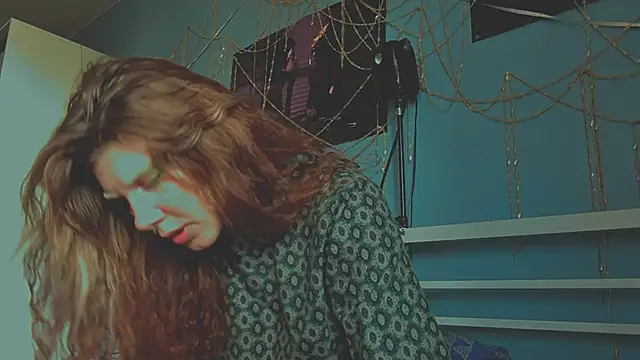 Chat XXX en directo de VivienDarkbloom