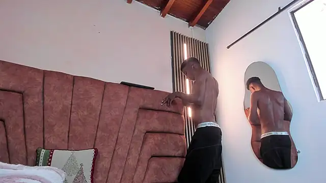 Chat XXX ao vivo de Tyson_Reed