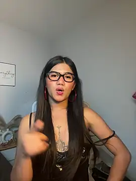 צ'אט XXX בשידור חי של JassmineLove