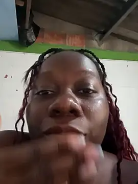 skaysanchez1 Adlı Modelin Canlı XXX Sohbeti
