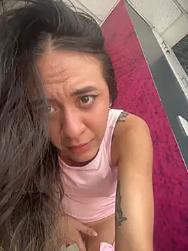 Chat XXX en directo de SinSirenXXX