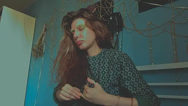 VivienDarkbloom Chat XXX in diretta