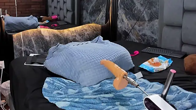 Živý XXX chat Couple_Gold69
