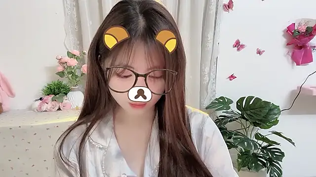 MIJ-Uwuu Live XXX-chat