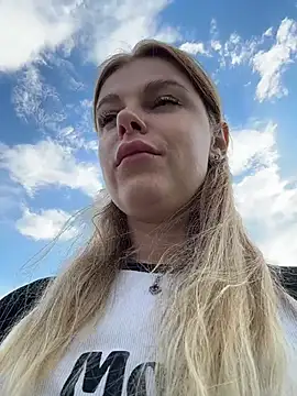 Chat XXX ao vivo de HarrietDart