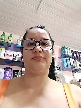 keilymadam's Live XXX Chat