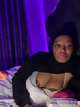 Chat +18 de RainBougie ao vivo