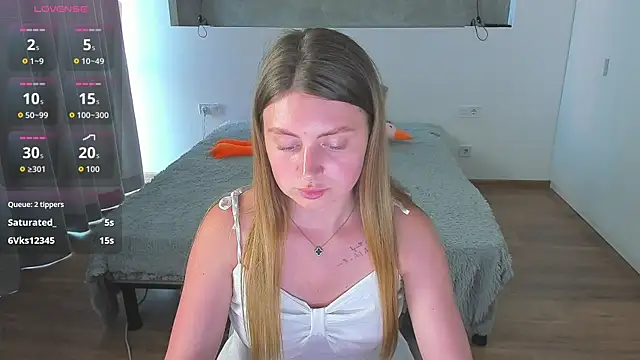 Kitkatvel's Live XXX Chat