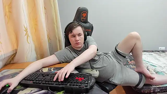 iliaskrislove Chat XXX live