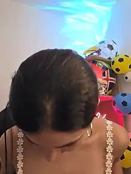 miaeyex's Live XXX Chat