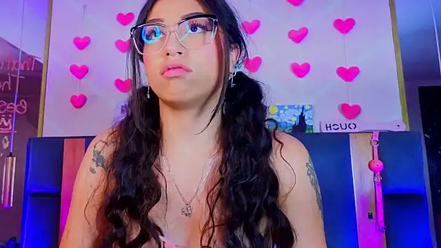 Chat XXX en directo de MadyJackson