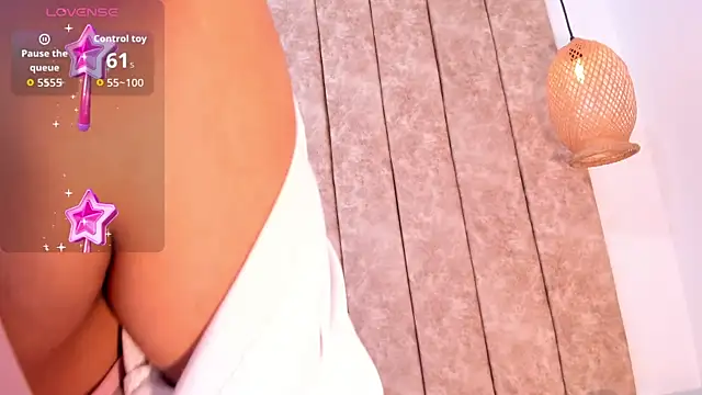 Katrina_baurii Adlı Modelin Canlı XXX Sohbeti
