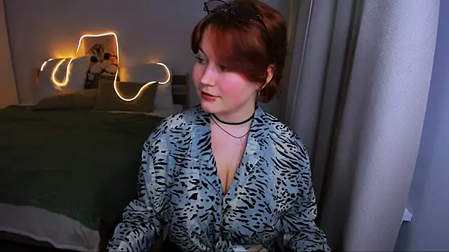 MiaLacrice Chat XXX in diretta