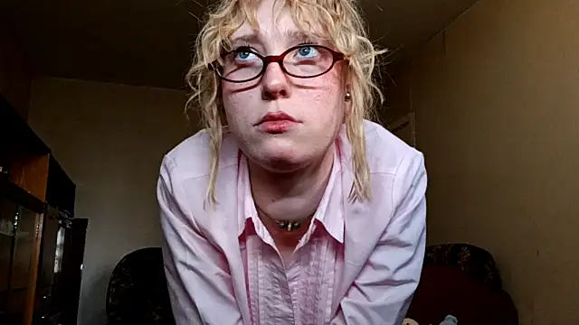 CuteLittleAngel's Live XXX Chat
