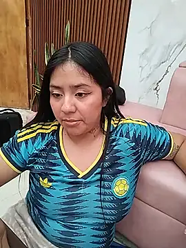 Chat +18 de Amber_Herrera ao vivo