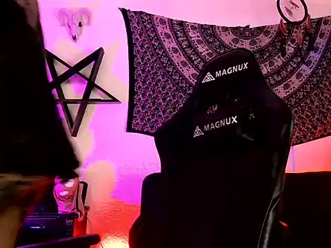 OnixWitch777 Chat XXX live