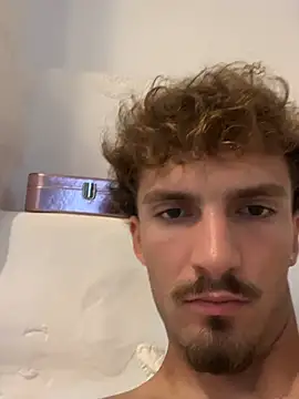 Chat XXX ao vivo de Albert_daddyyy