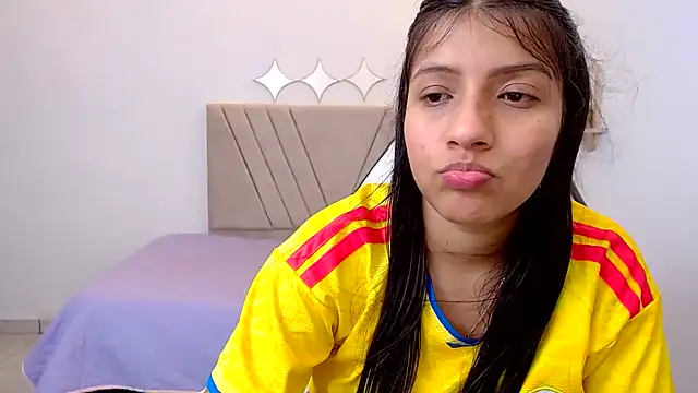 Chatroom XXX en direct de zara_cute