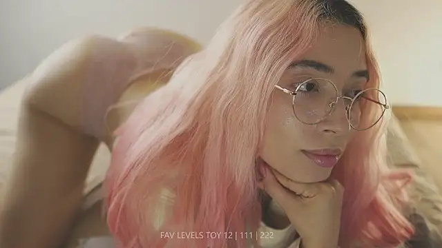 dearnina_'s Live XXX Chat