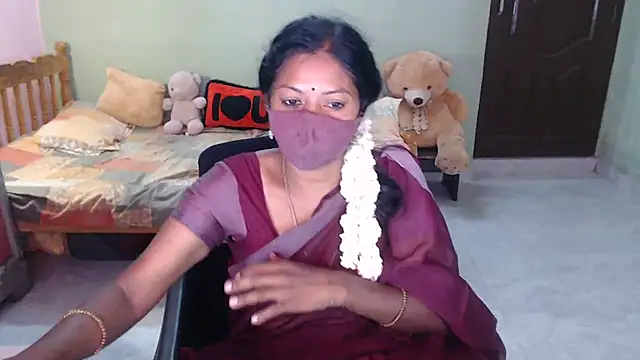 Novapol11 Show in webcam