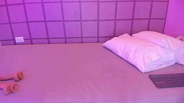 XXX chat uživo modela cherry_monroe