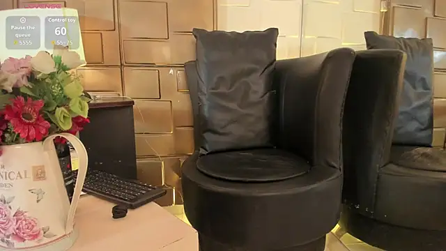 NaomyRivera Chat XXX live