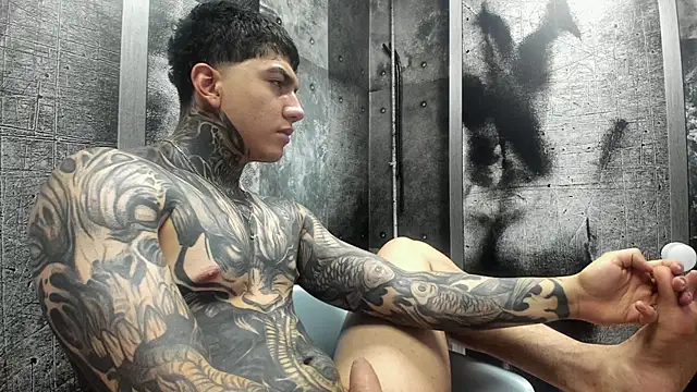 Chat XXX en directo de Gury_tattoo