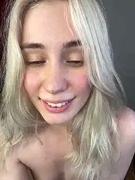 LovelyMiu 现场XXX聊天