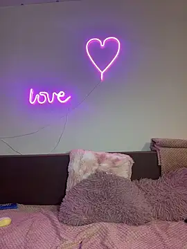 Sabrinedivinee Chat XXX in diretta