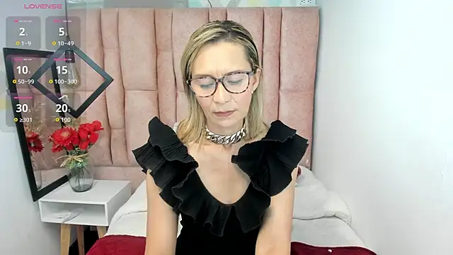 Živý XXX chat Issa_Milf__