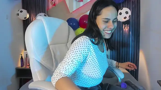 MadisonYoung000 现场XXX聊天