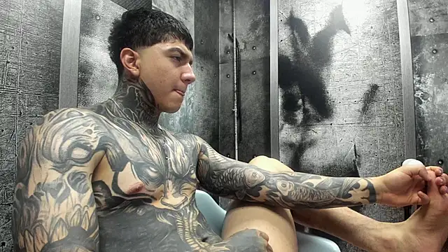 Gury_tattooのライブXXXチャット