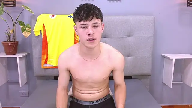 Kevin_Tupe's Live XXX Chat
