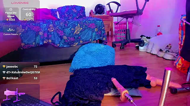 Chat +18 de bayolet_ ao vivo