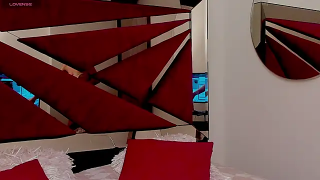 Chat +18 de FaloonRoussel ao vivo