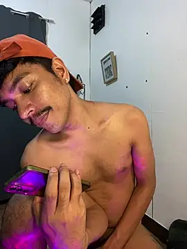 asian_darlingcummersxXx Adlı Modelin Canlı XXX Sohbeti