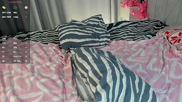 XXX chat uživo modela RomanaBackus