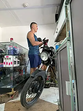 Czat XXX na żywo – Paul22cm-