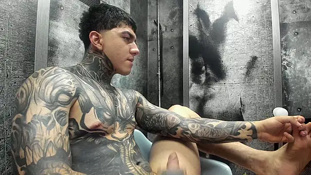 Gury_tattoo's Live XXX Chat