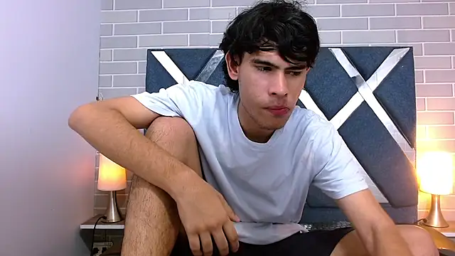 Chat XXX en directo de Kevin_Brooks1