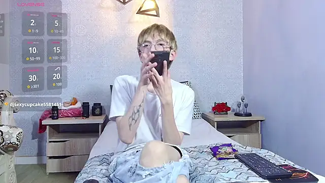 axell_stone_'s Live XXX Chat